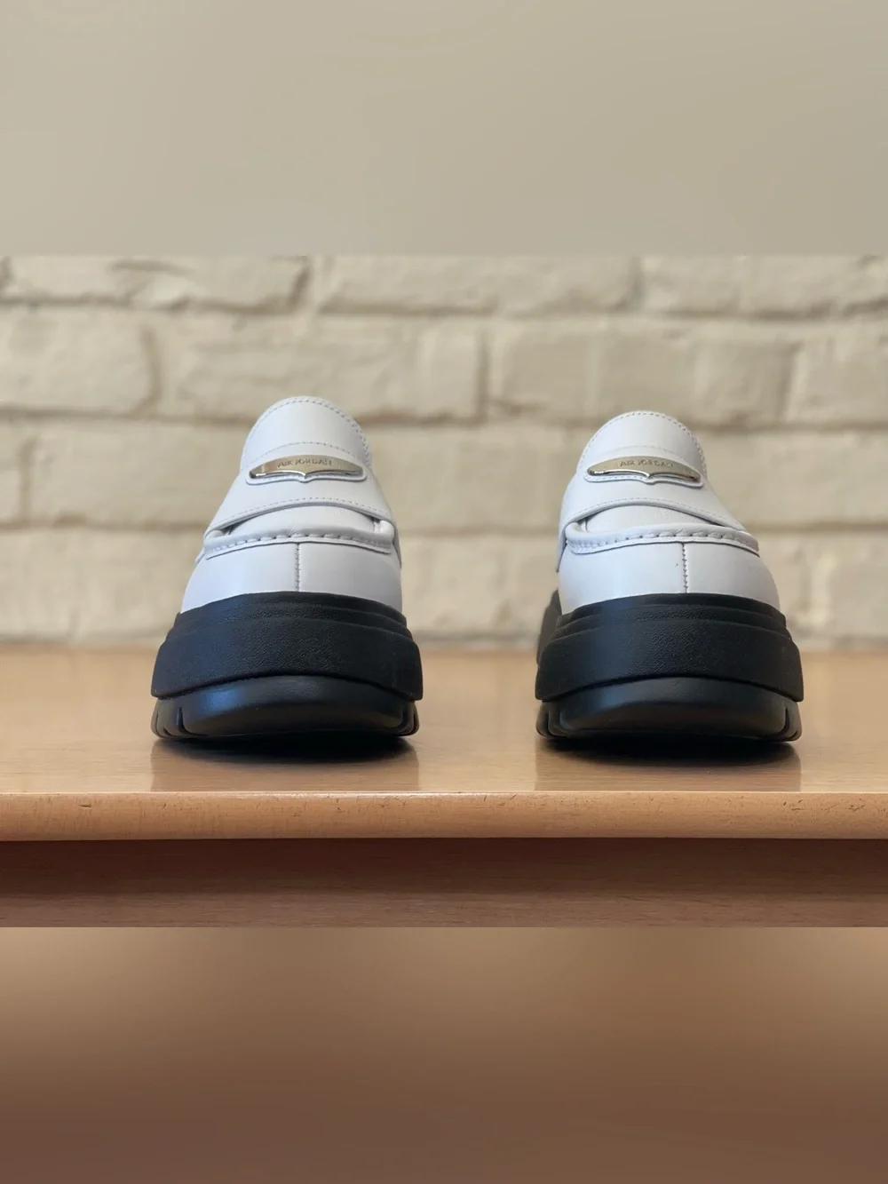 Nike Air Jordan Mule White Black Silver HJ4292-100 Women Sz 10 Slip-on Platform